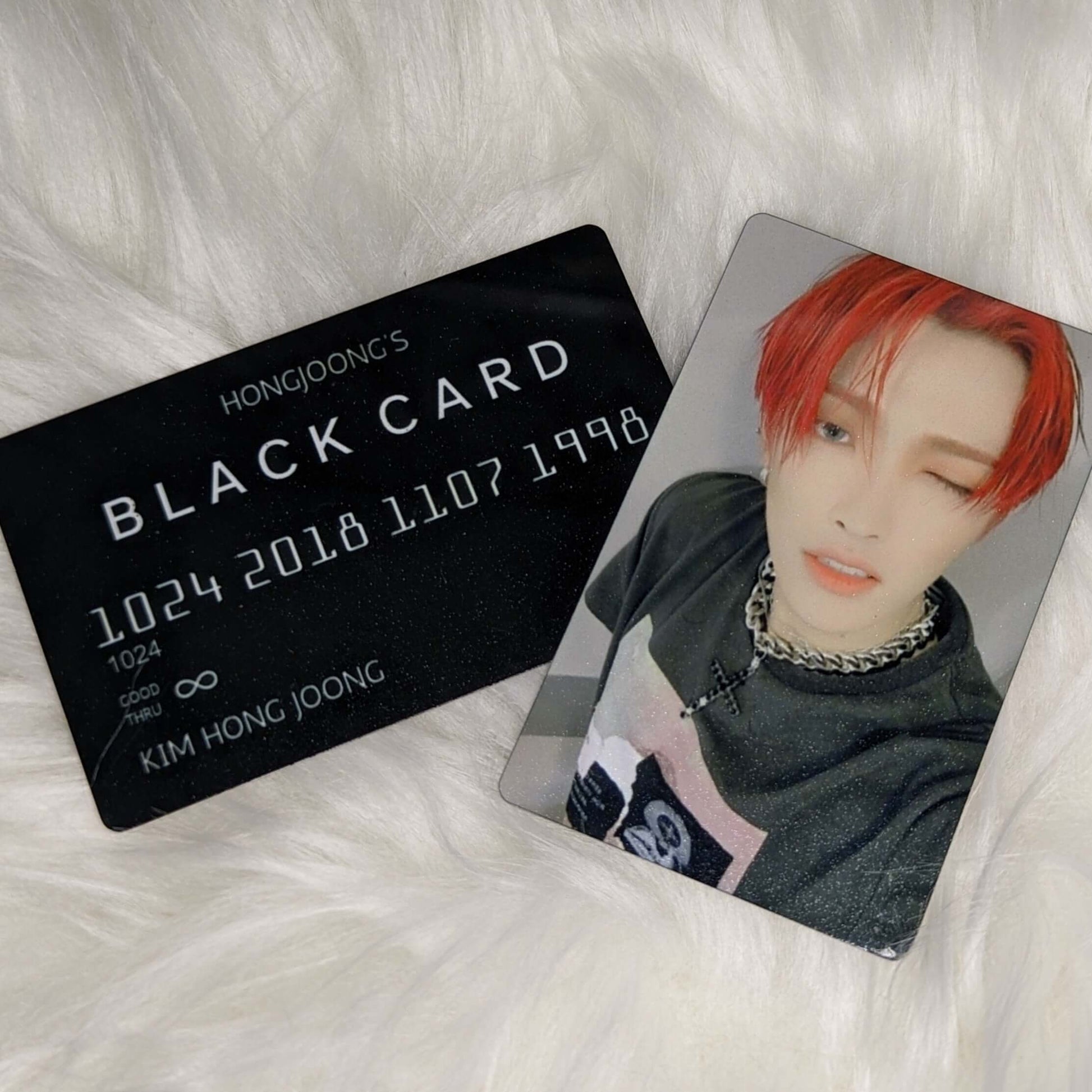 Metal "Black Card" Photocard (Ateez) | Photocard | borahello