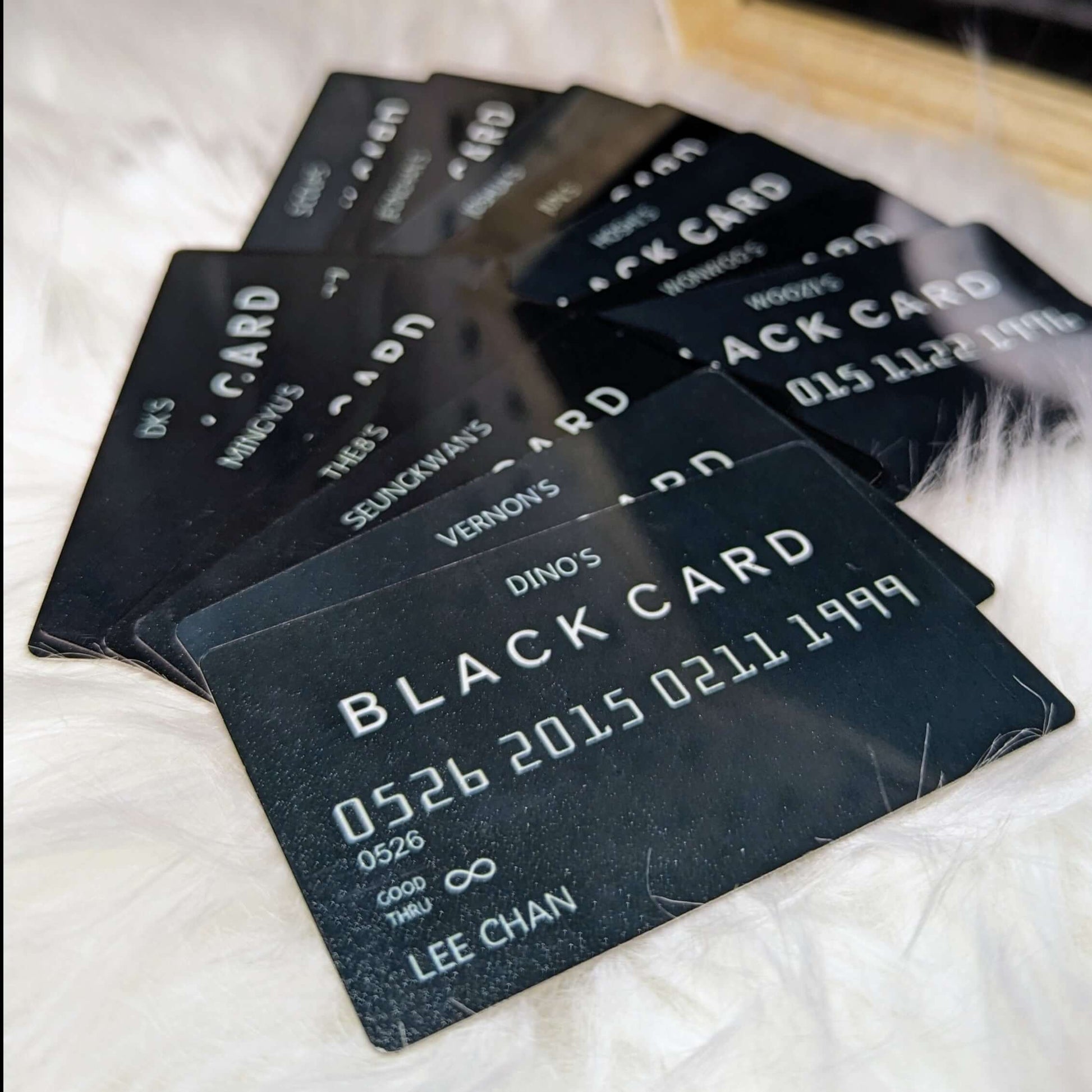 Metal "Black Card" Photocard (Seventeen) | Photocard | borahello