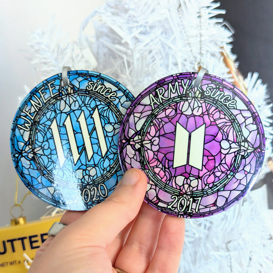 Double-Fandom Wooden Debut Stained Glass Ornament